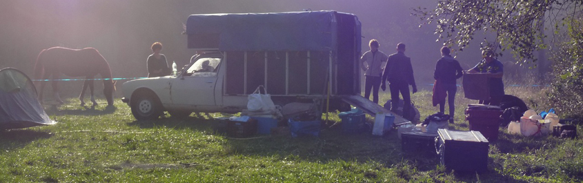 Les-Randonnées-Sauvages-de-l'Habitarelle-camionette